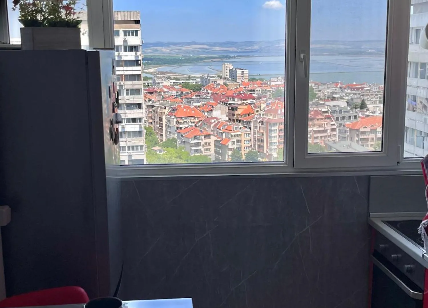 布尔加斯Panoramaview Lazur公寓 0*, 布尔加斯
